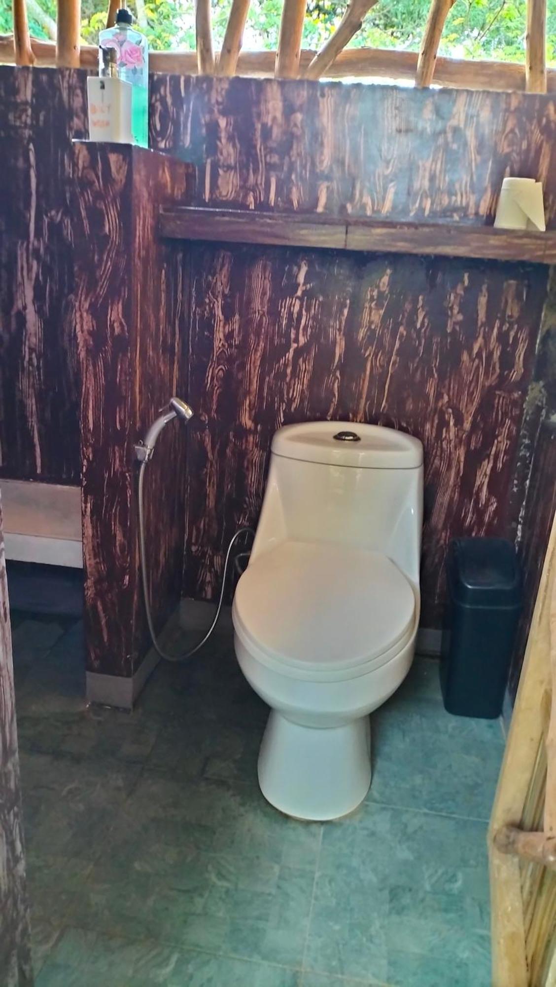 Erlittop Nature Lodge 爱妮岛 外观 照片